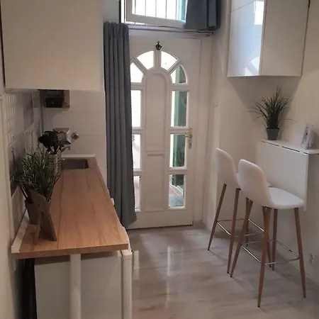 Апартаменты Downtown Le Cosy